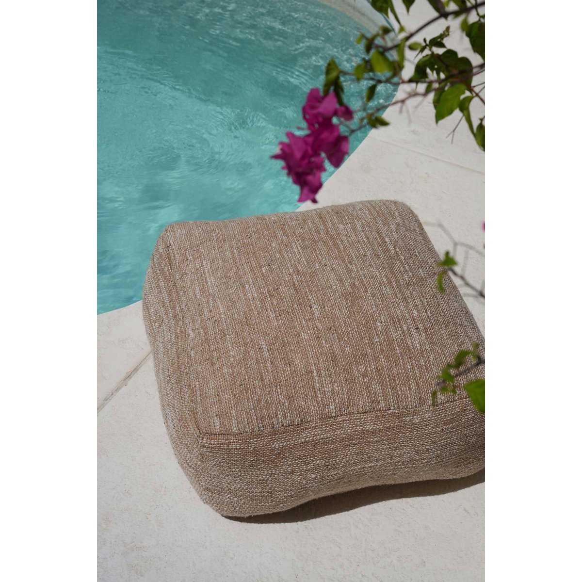 Der bequeme Sitzhocker – Beige