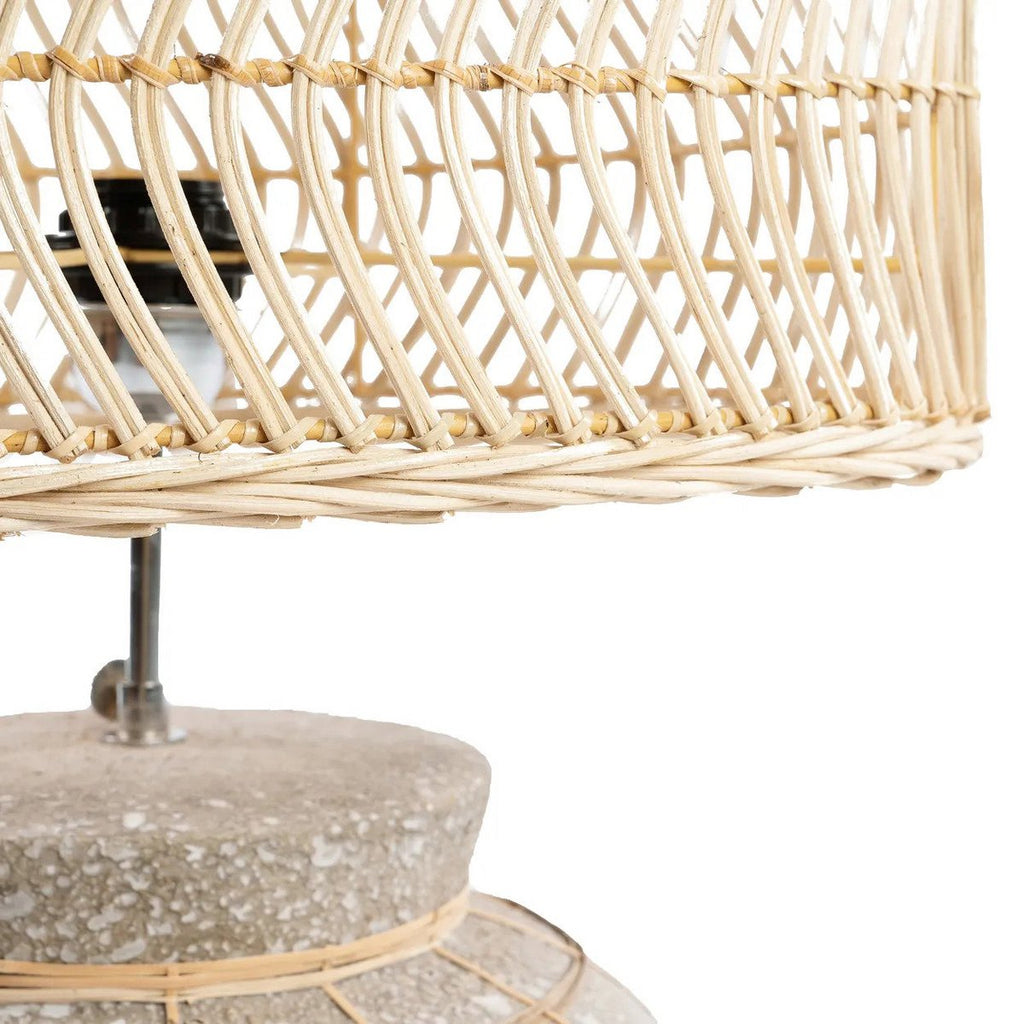 Die Kythira Tischlampe – Naturbeton