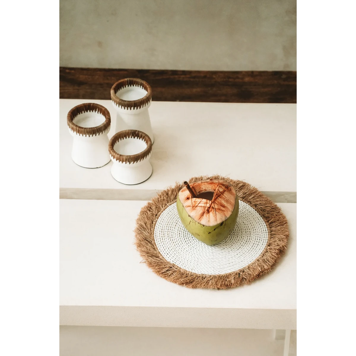 The Seagrass Raffia Tischset – Weiß Natur