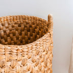 Runder geflochtener Wäschekorb – Boho-Pflanzkorb – Wäschekorb braun – großer Korb aus Wasserhyazinthe RAJA (3 Größen Ø 35/40/50 cm)