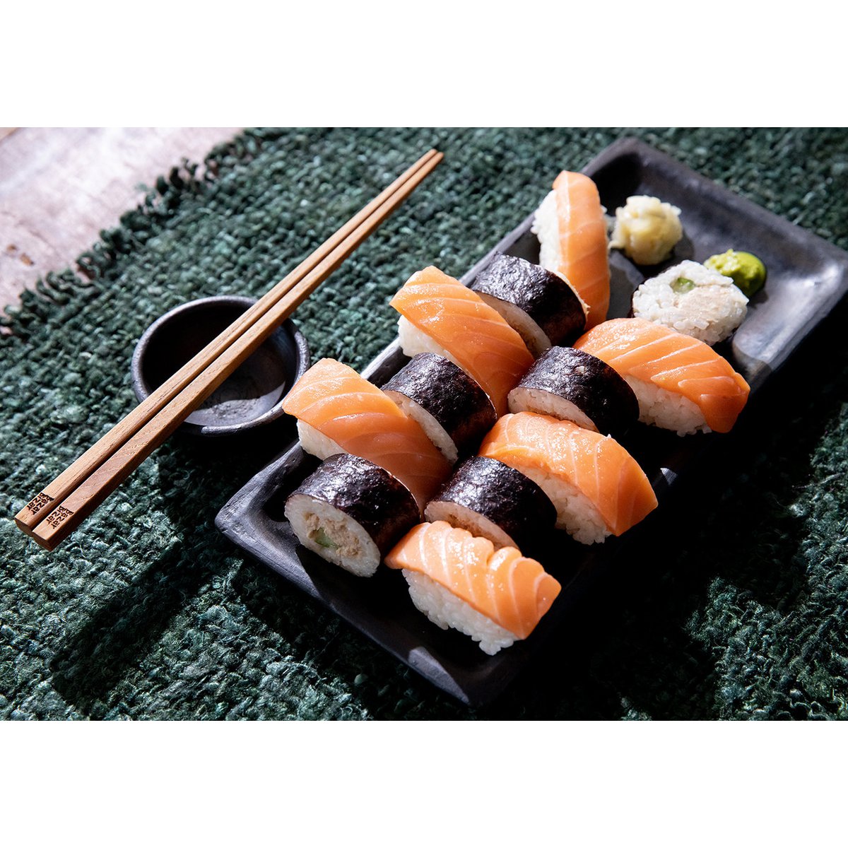 The Burned Sushi Teller - Schwarz - L