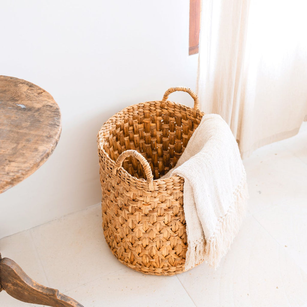 Runder geflochtener Wäschekorb – Boho-Pflanzkorb – Wäschekorb braun – großer Korb aus Wasserhyazinthe RAJA (3 Größen Ø 35/40/50 cm)