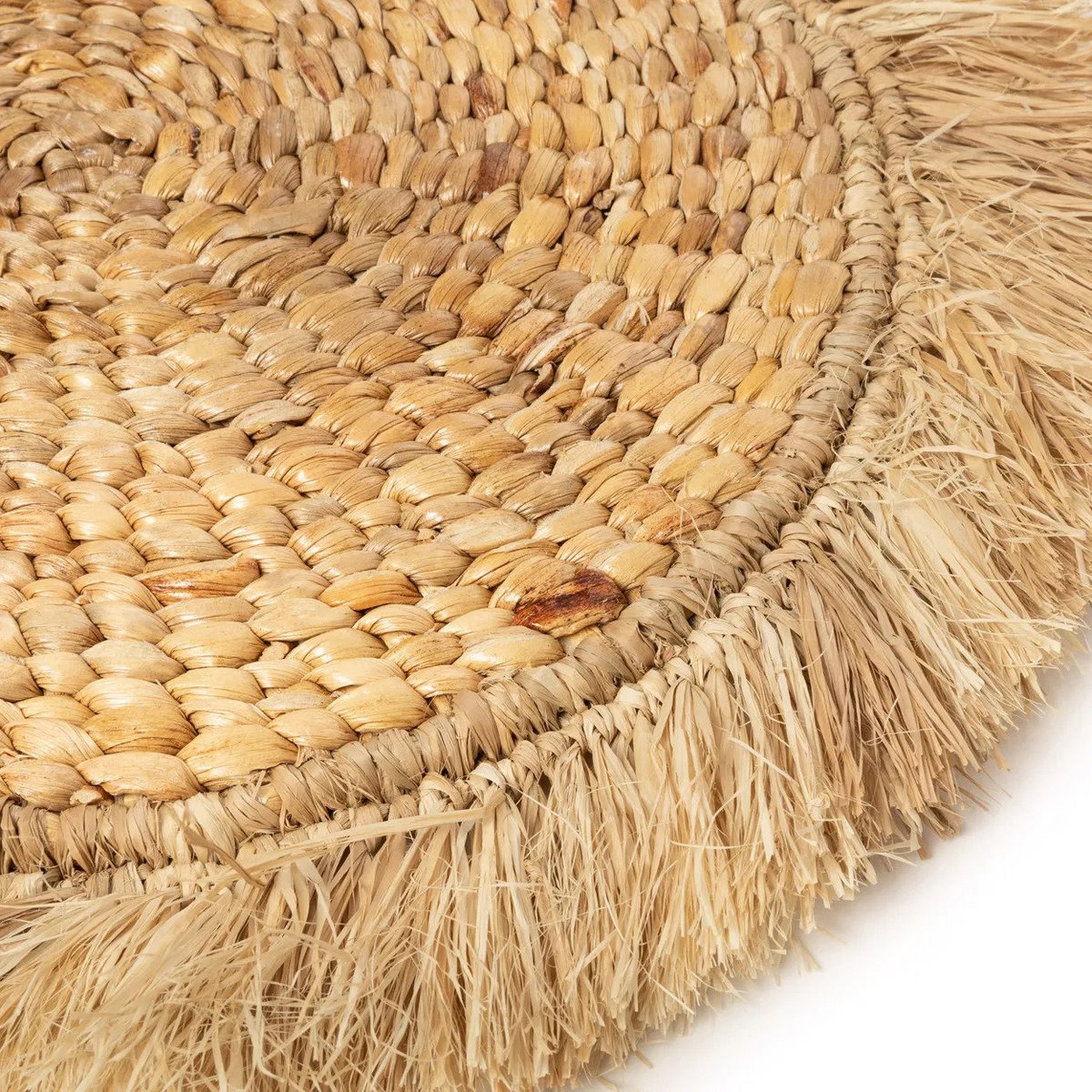 Das Wasserhyazinthen-Raffia-Tischset – Natur