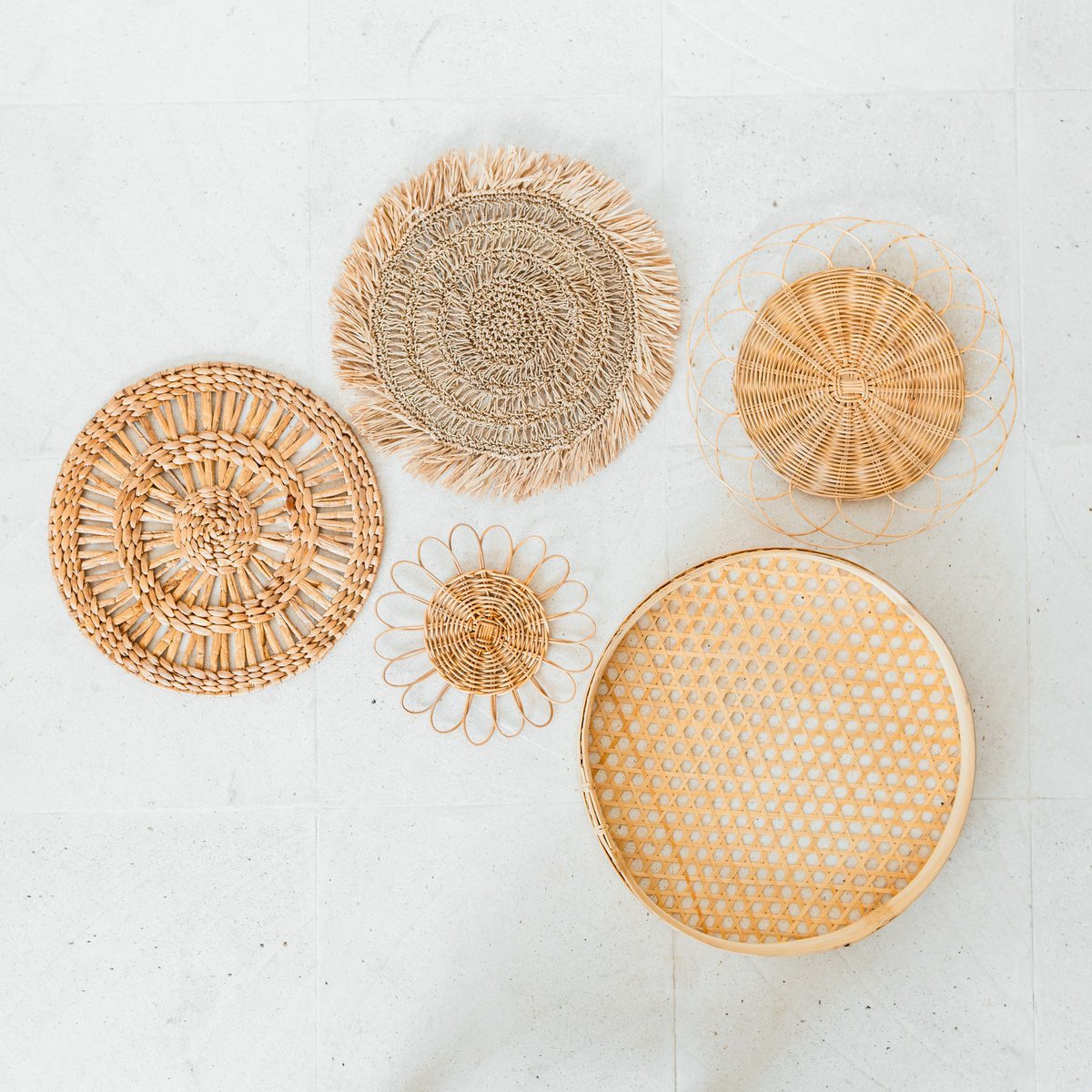 Boho-Wanddekor-Set – Rattan-Wandkörbe – natürliche Wandbehang – gewebte Wanddekoration – handgefertigtes Set aus 5 Wandtellern (Ø 15–45 cm) PENIDA
