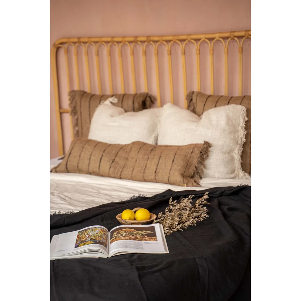 Der Oh My Gee Kissenbezug – Beige Schwarz – 35x100