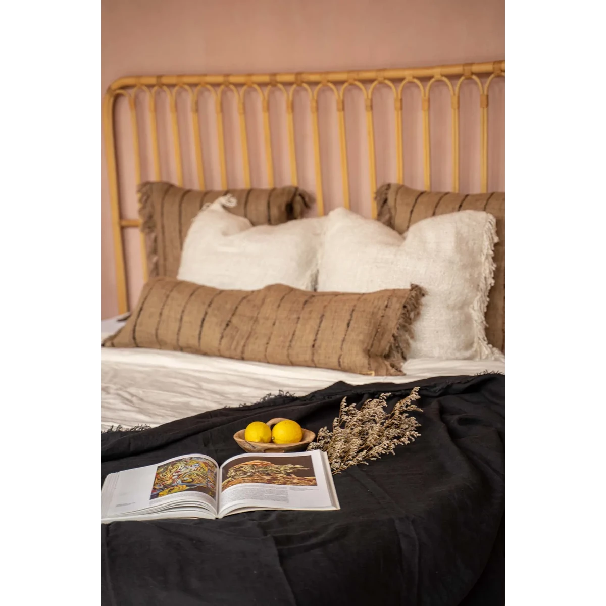 Der Oh My Gee Kissenbezug – Beige Schwarz – 35x100