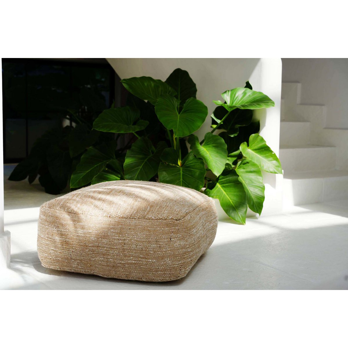 Der bequeme Sitzhocker – Beige