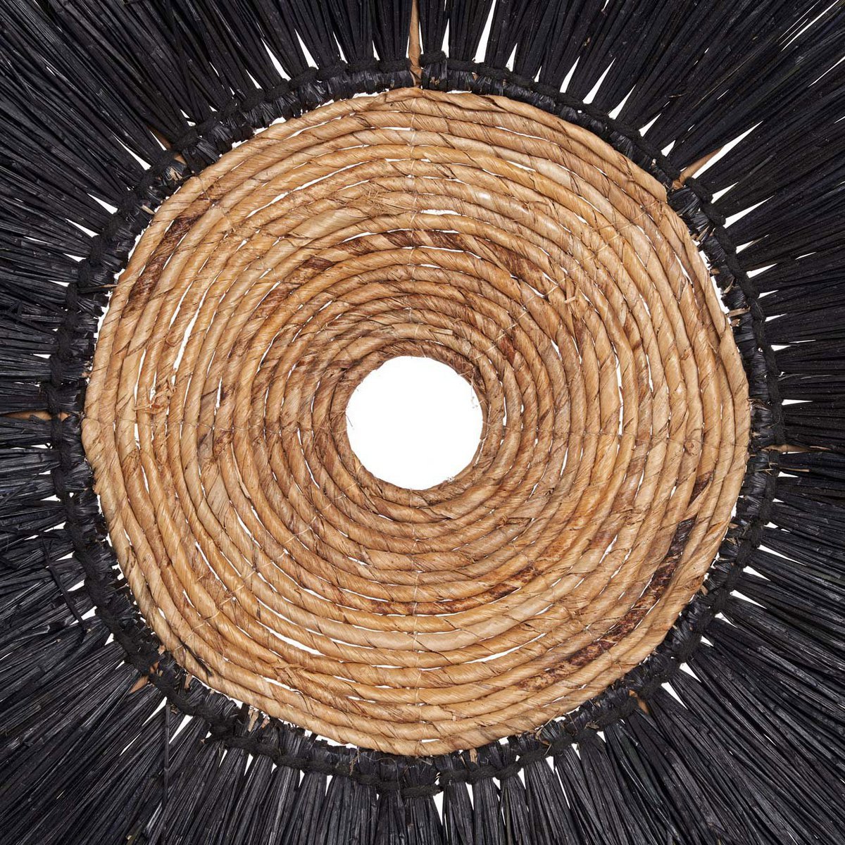 Die Amazonia-Wanddeko – Naturschwarz