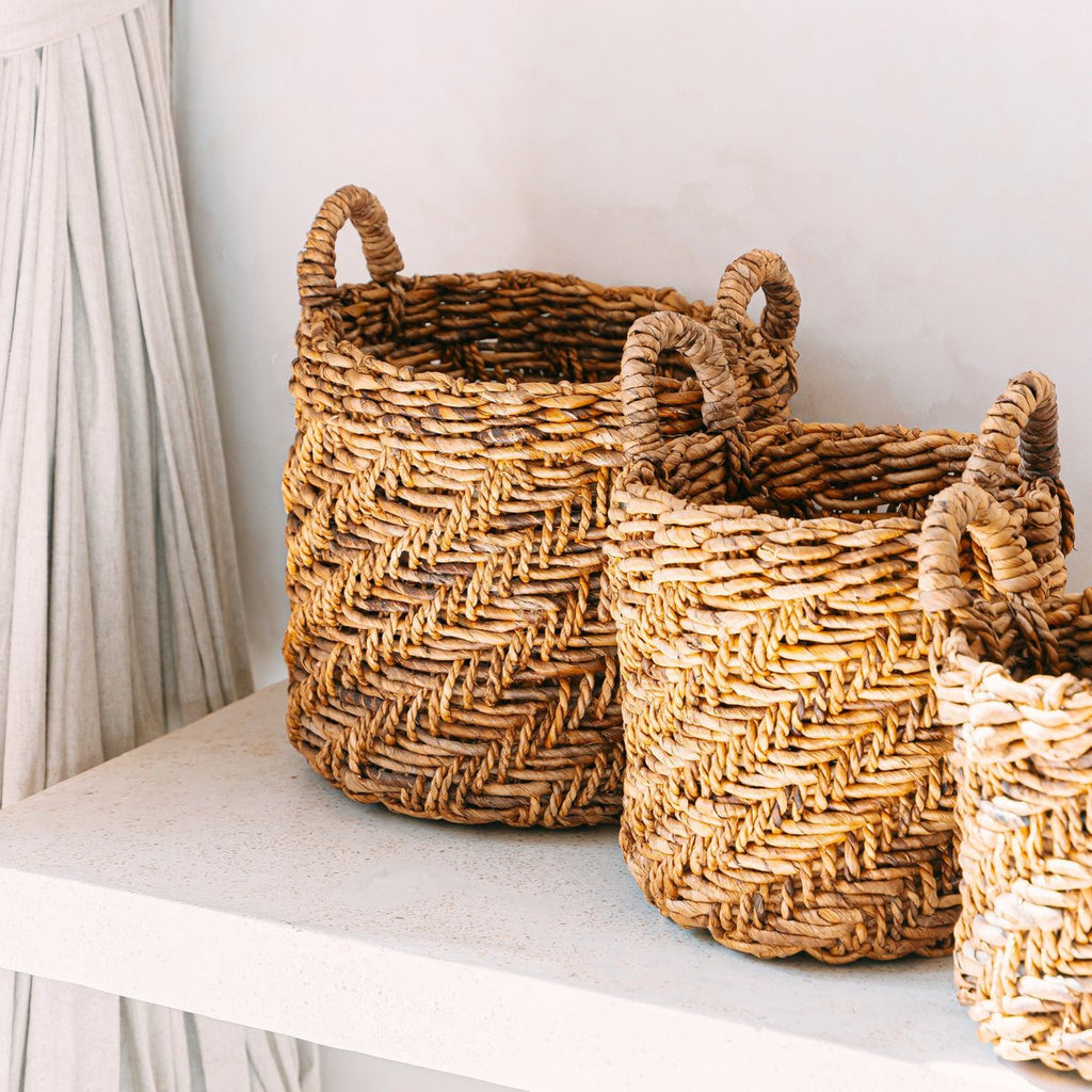 Boho -Wäscherei oder Pflanzenkorb - runder gewebter Lagerkorb - dekorativer Korb aus Bananenfasern (3 Größen Ø 25/32/38 cm) Rinjani