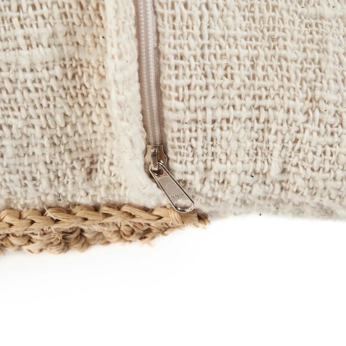 Der Raffia-Stempel-Kissenbezug – Natur