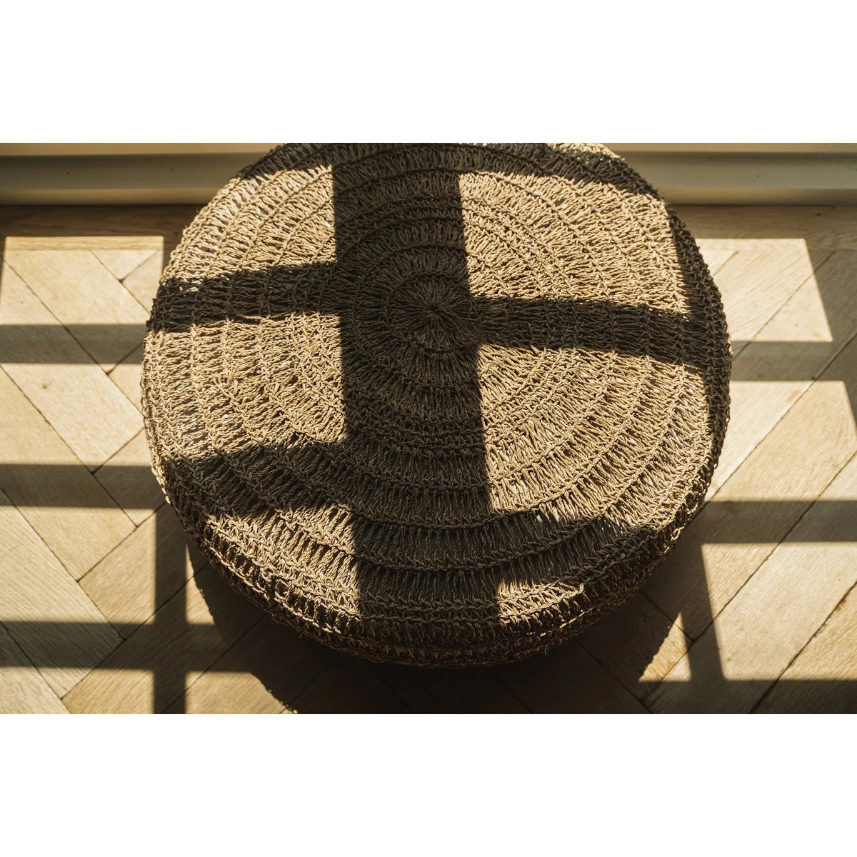 Der Sitzhocker aus Seegras – Natur – M
